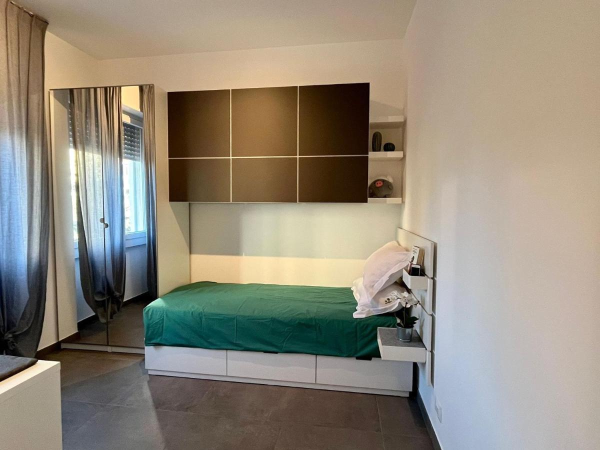 Cozy Apartment San Siro Milan Bagian luar foto